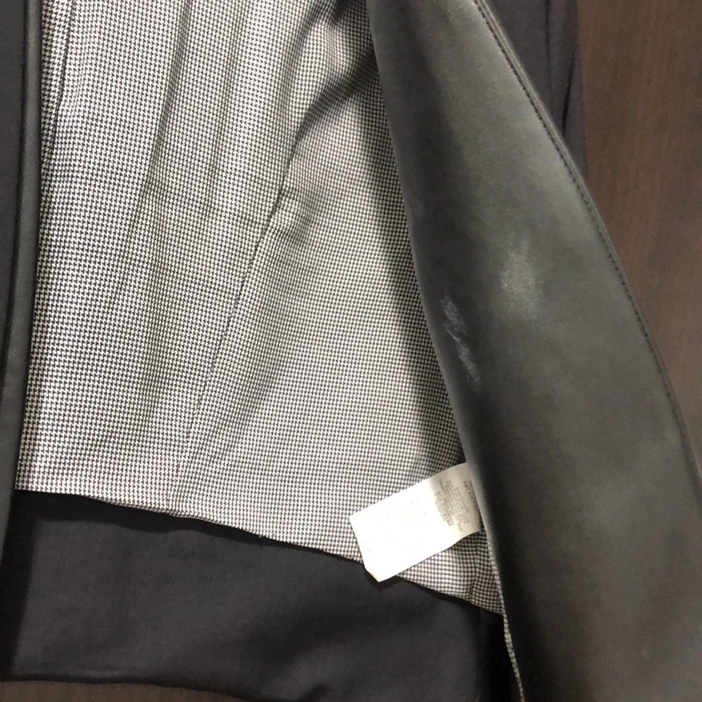 Bebe Crop Blazer - Picture 5 of 8